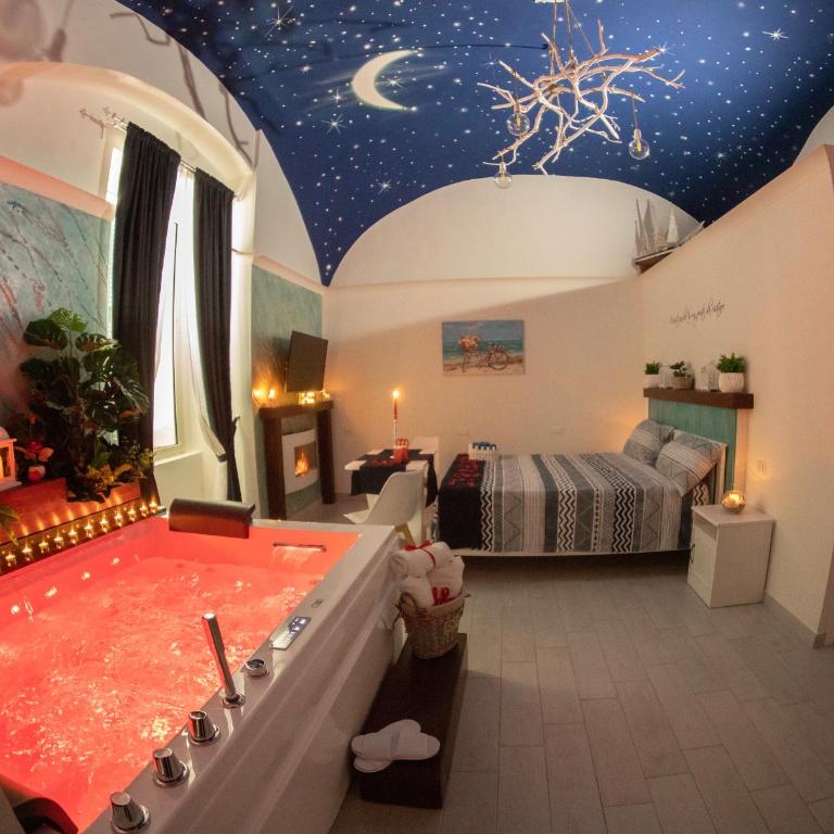 Stabiae Luxury Rooms - Suite Queen con Vasca Idromassaggio - 2