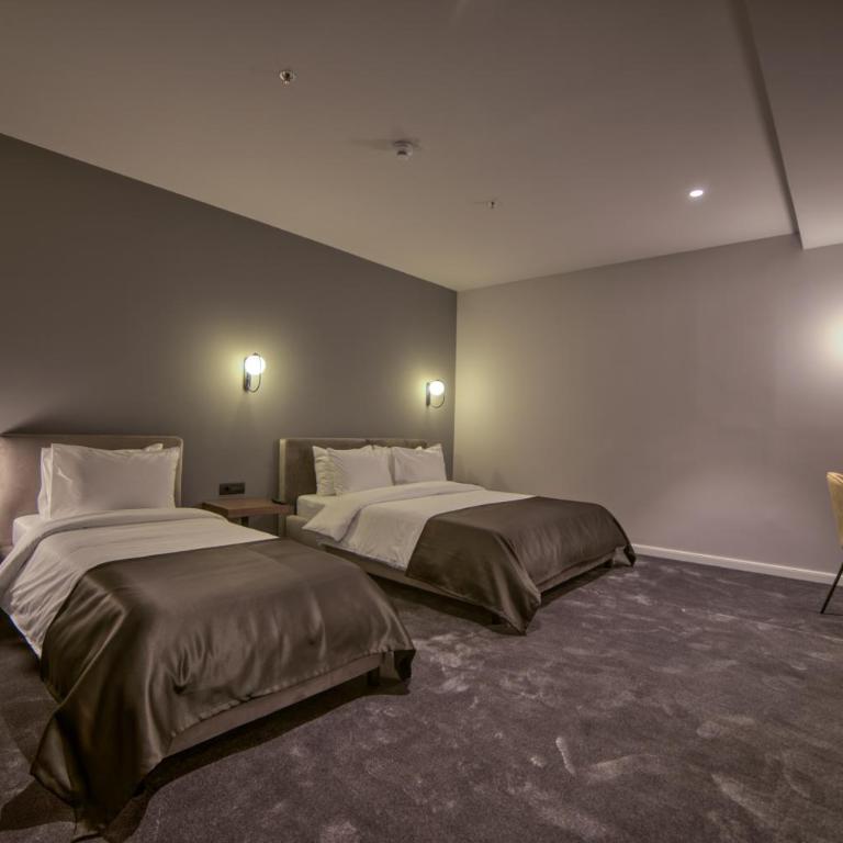Boscovich Boutique Hotel - Standard Triple Room - 1