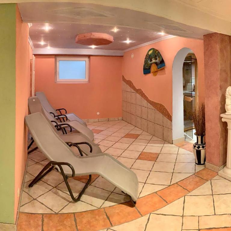 Chalet Neuhaus - Ferienhaus mit 4 Zimmern - 43