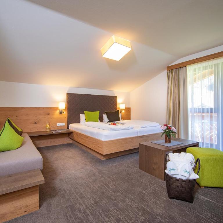 Hotel Tauernhof I Zell am See-Kaprun Sommerkarte inklusive - Suite mit Kingsize-Bett und Balkon - 4