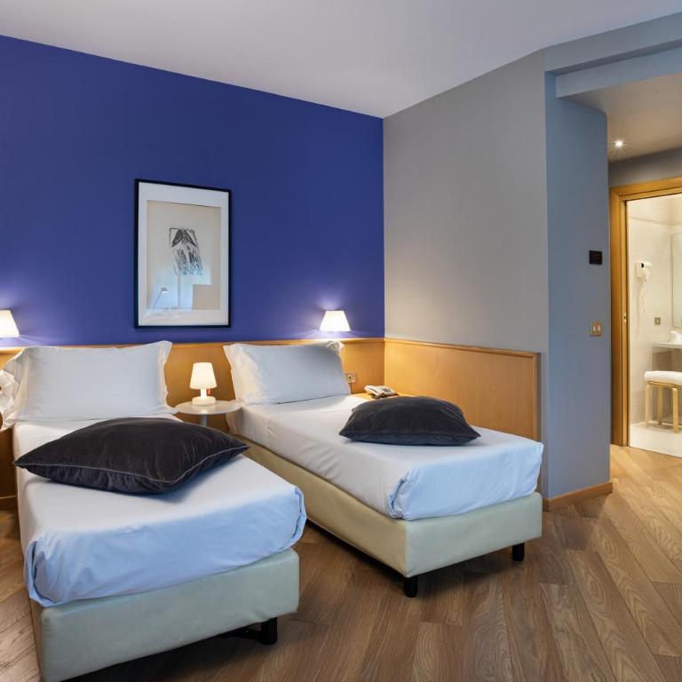 Best Western Plus Executive Hotel and Suites - Superior Twin Room - Non-Smoking - 1