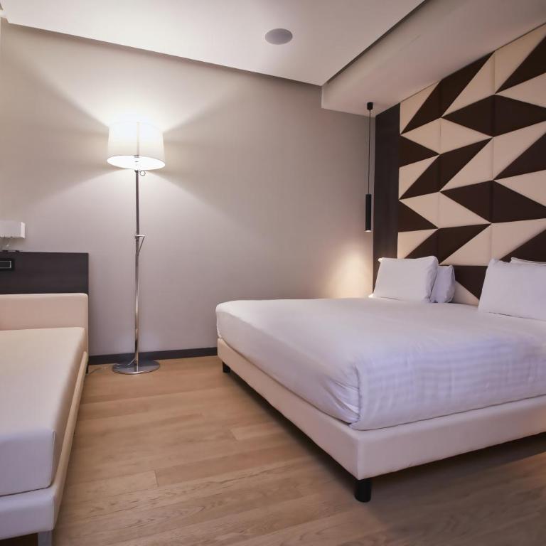 iH Hotels Milano Ambasciatori - Suite Deluxe - 2