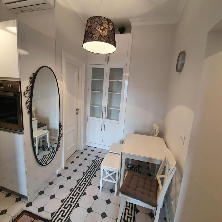 Belgrade Center Apartment Slavija Square III - Deluks Apartman - 8