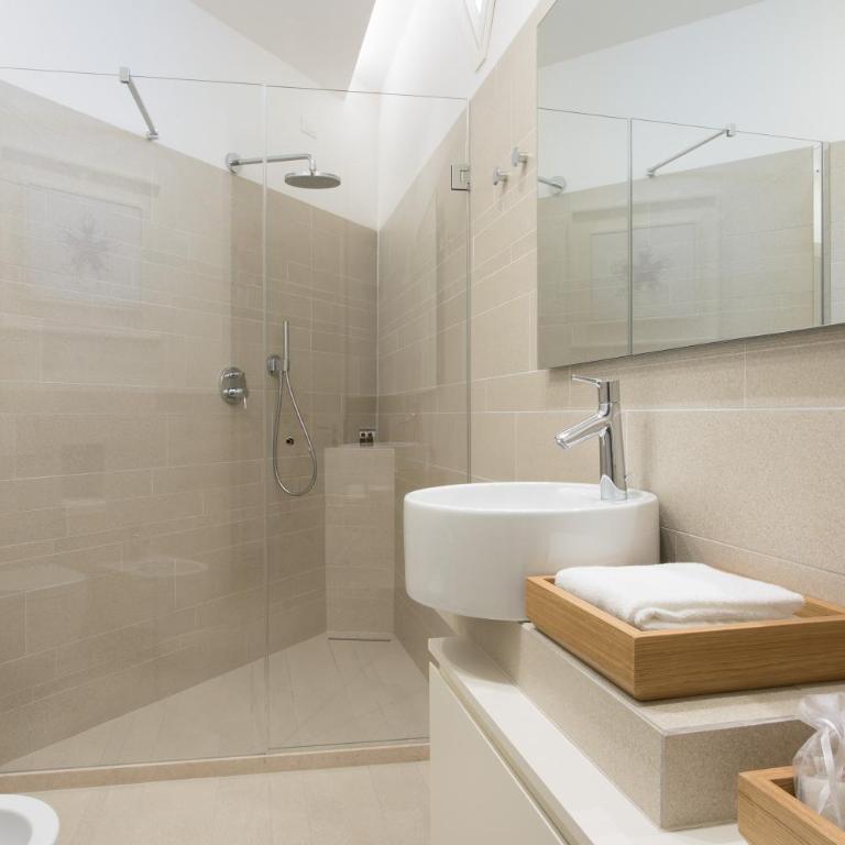 Hotel Cavalieri Palace & Suites - Suite con Balcone - 5