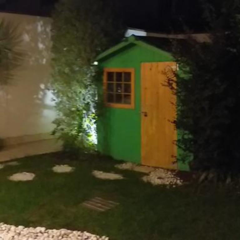 PIANO TERRA CON GIARDINO VICINO AL MARE - Appartamento con 2 Camere da Letto - 11