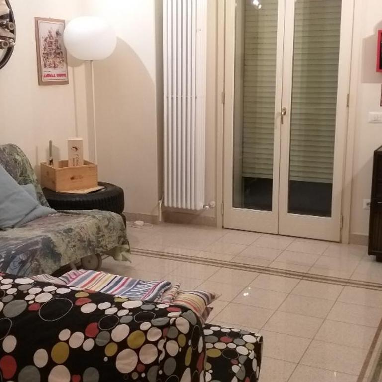 PIANO TERRA CON GIARDINO VICINO AL MARE - Appartamento con 2 Camere da Letto - 14
