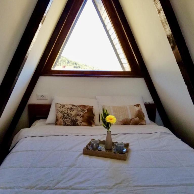 Eco Village Pavlovic - One-Bedroom House - 32