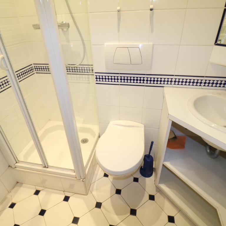 4 bedroom 3 bathrooms sea view Forville Apartment5 mins from the Palais Parking - Appartement 4 Chambres (8 Personnes) - 5