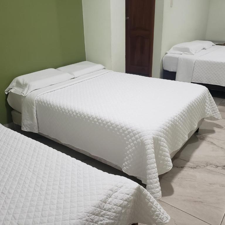 DC Suites Aeropuerto - Habitación Familiar Deluxe - 3