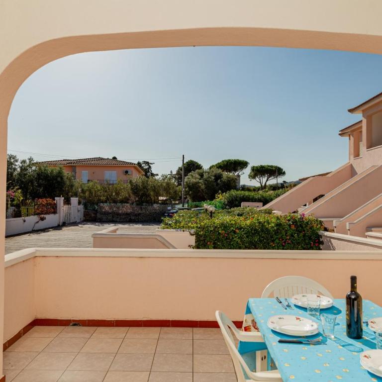 Residence Arcobaleno - One-Bedroom House - 12