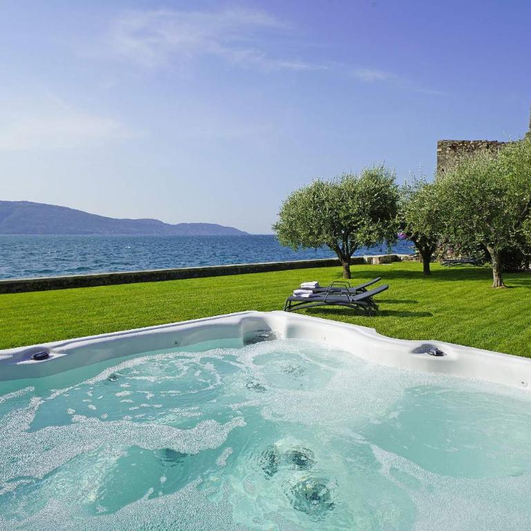 Villa Victoria: luxury waterfront villa with splendid views - Villa Fronte Spiaggia - 23