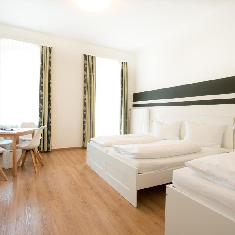 Pension Alte Mühle - Deluxe Vierbettzimmer - 1