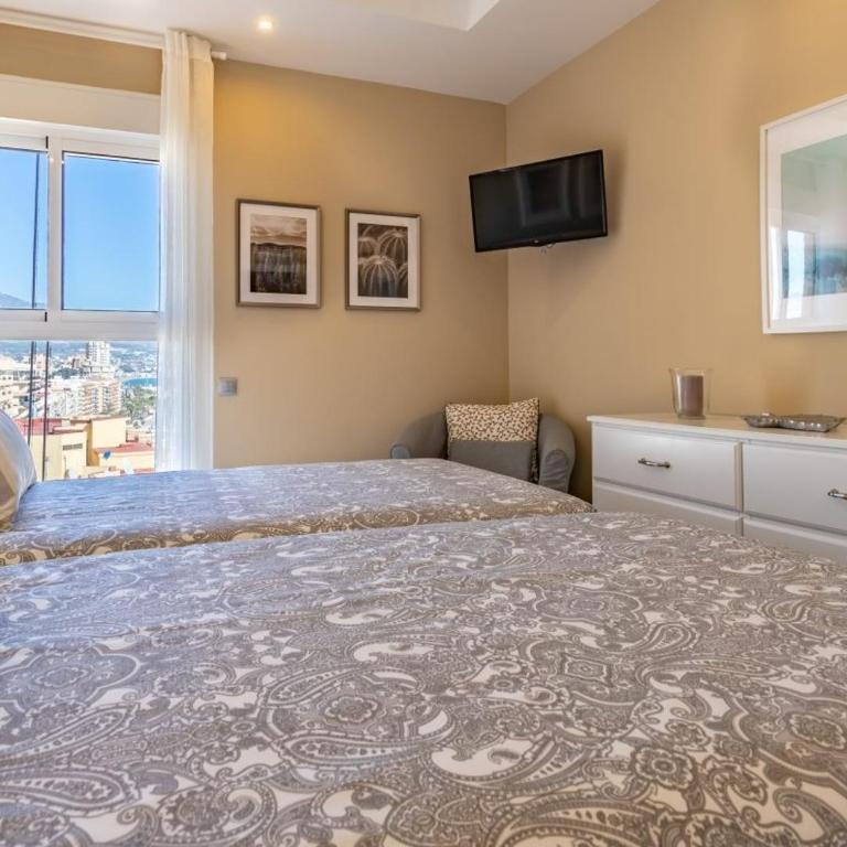 Fuengirola. Bonito apartamento en Paseo Marítimo. Espectaculares vistas al mar. Primera línea - Apartamento con vistas al mar - 18