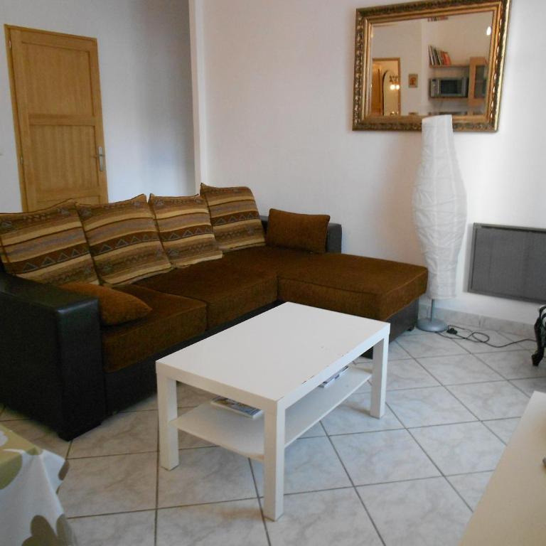 Beau 3 pieces proche centre - Appartement 2 Chambres - 2