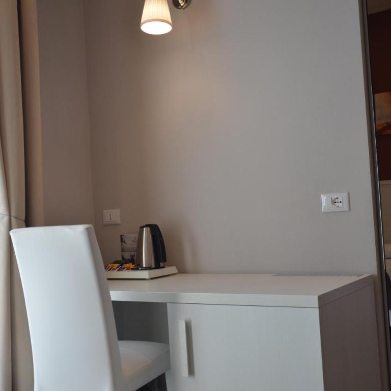 H2o - Double Room with Partial Lake View - 7