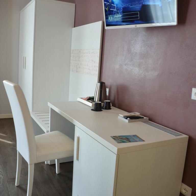 H2o - Deluxe Triple Room - 9