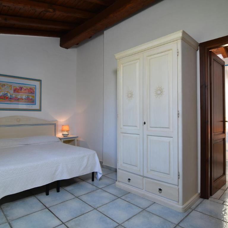 Li Suari Club Village - Camera Familiare - 9