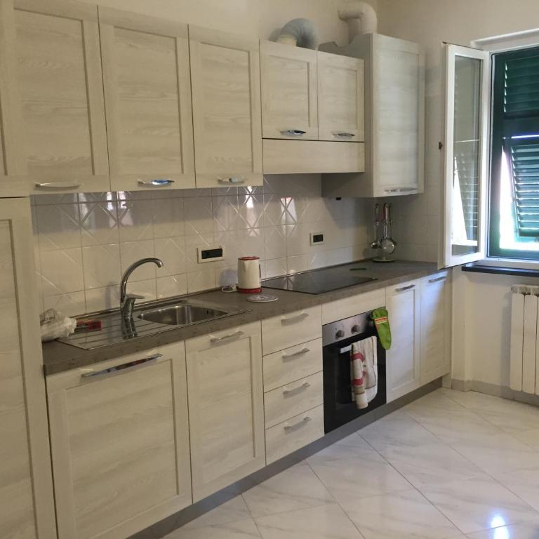 Riviera Apartments - Appartamento con 2 Camere da Letto - Centro Storico - 4
