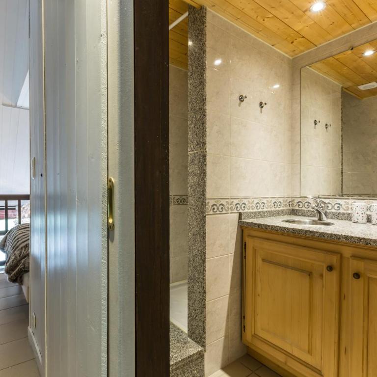 Apartment Les Avouilles Close to Chamonix Mont Blanc - Apartamento - 2 niveles - 13