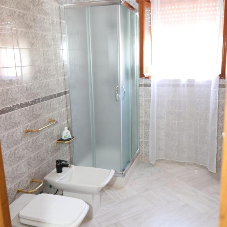 B&B Annunziata - Camera Quadrupla con Bagno Privato - 2