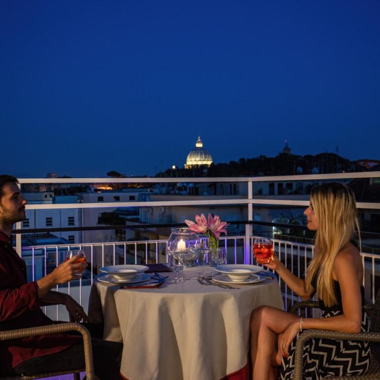 Hotel Pacific - Junior Suite con Terrazza - 1