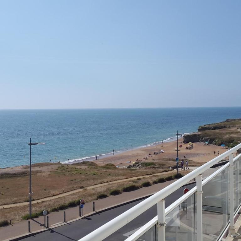Hotel La Corniche - Front de Mer - Chambre Quadruple avec Balcon - 4