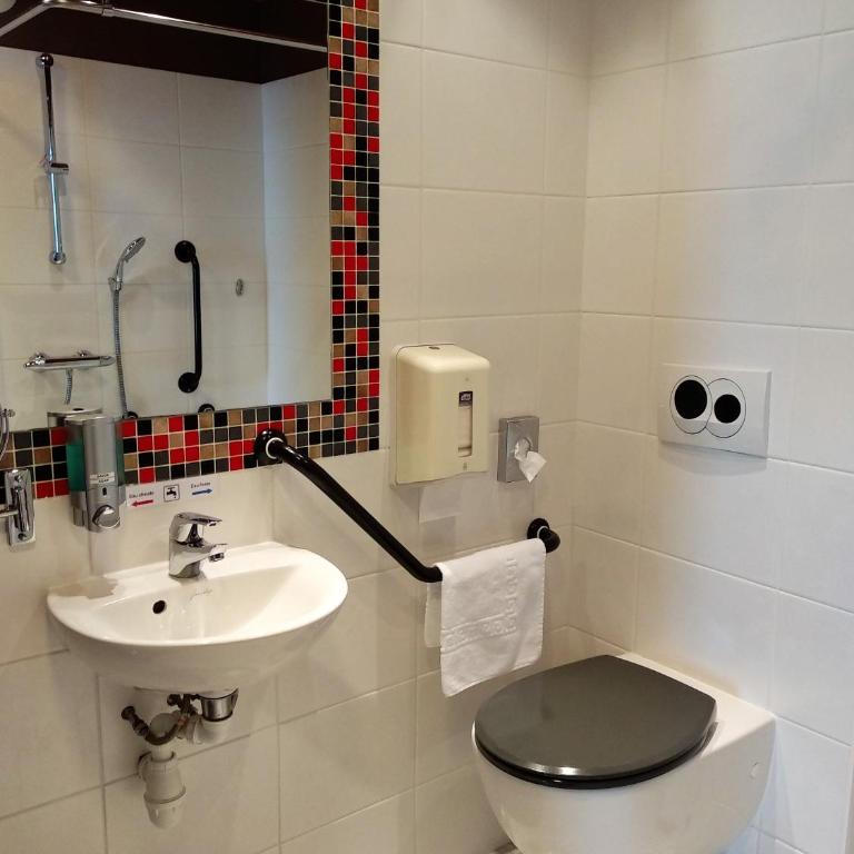 Hotel La Corniche - Chambre Double - Accessible aux Personnes à Mobilité Réduite - 2