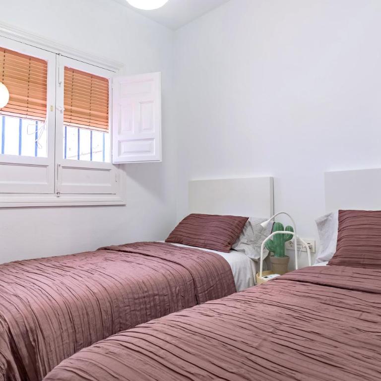 PATIOS DE GARCIA LORCA - Three-Bedroom Apartment - 28