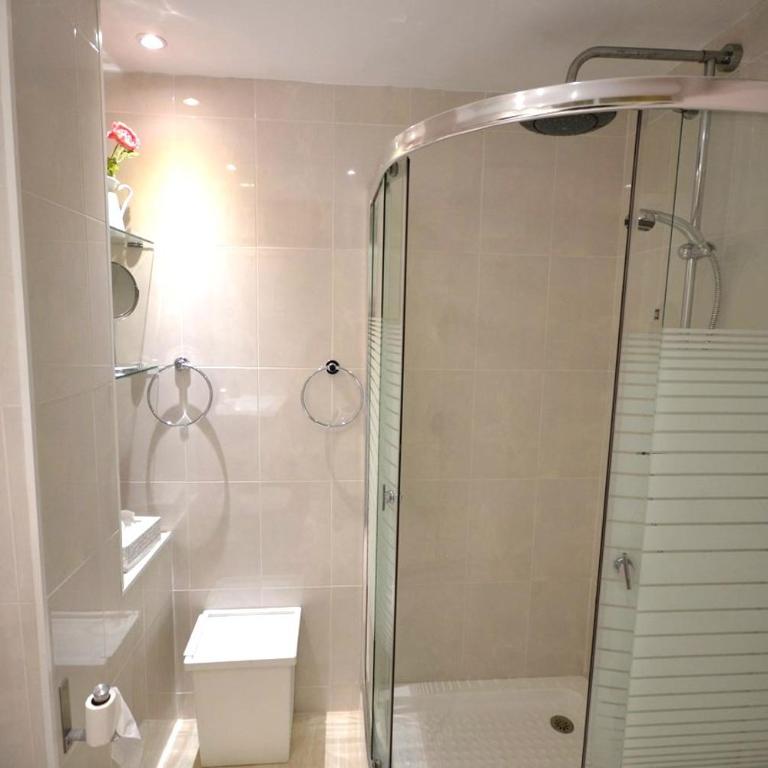Fuengirola. Bonito apartamento en Paseo Marítimo. Espectaculares vistas al mar. Primera línea - Apartamento con vistas al mar - 13