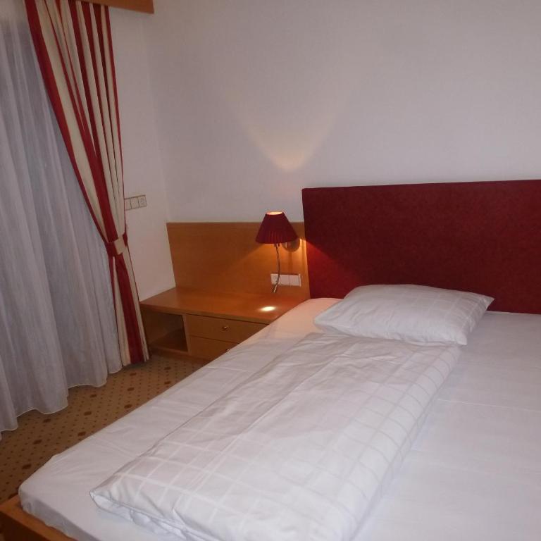 Hotel Hubertushof - Classic Single Room - 1