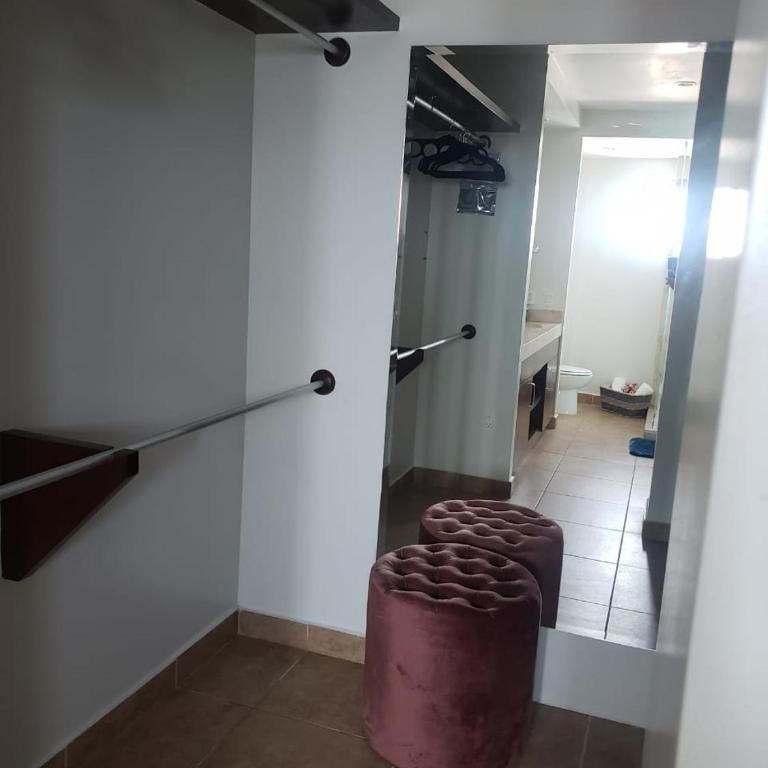 Big Luxury Condo - Zona Dorada - Three-Bedroom Apartment - 11