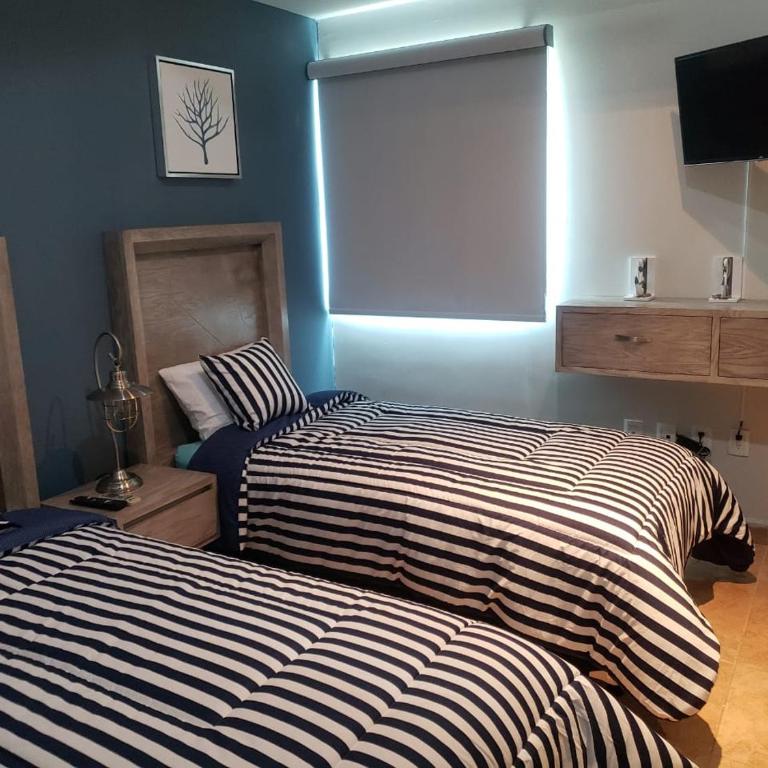 Big Luxury Condo - Zona Dorada - Three-Bedroom Apartment - 10