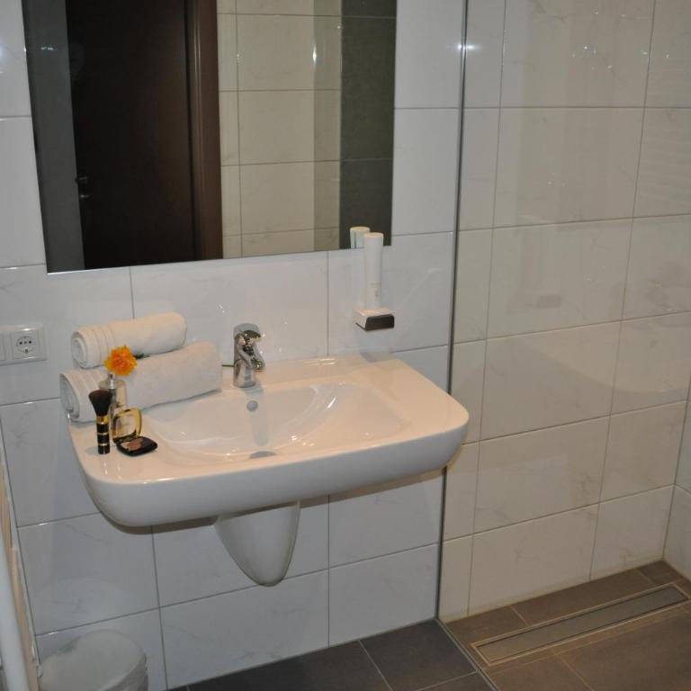 Haus Piesendorf - Superior Apartment mit 3 Schlafzimmern und Balkon - 1