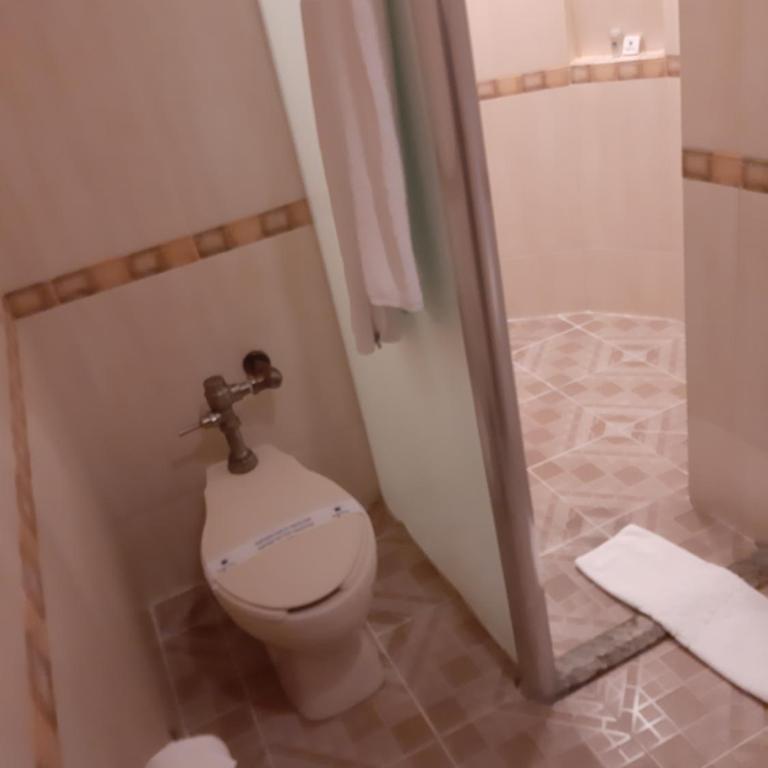 AUTO HOTEL LEGARIA - Habitación Deluxe con cama extragrande - 8