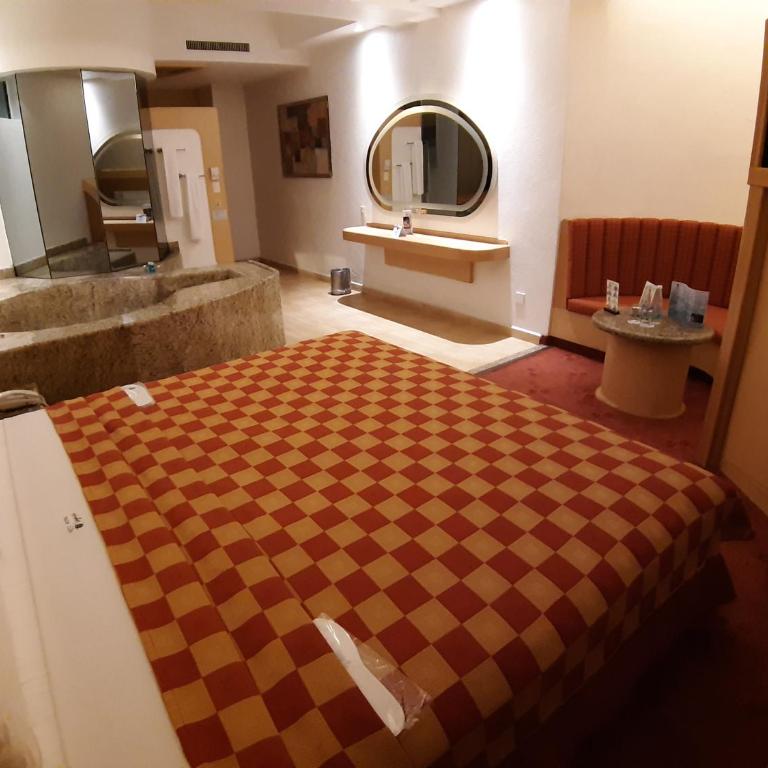 AUTO HOTEL LEGARIA - Habitación Deluxe con cama extragrande - 3