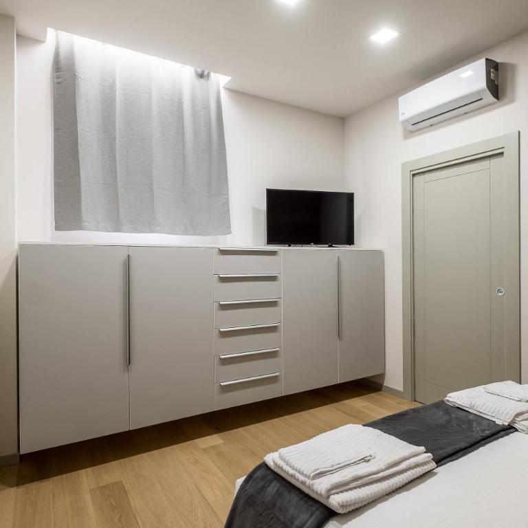 Residence Sant'Orsola - Pizzardi Suites Apartments - Appartamento Superior - 13