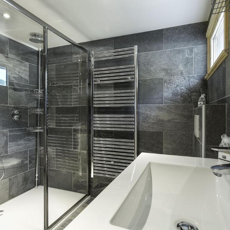 Chalet Trois Bois, Alpes Agency, Les Houches, Sleeps 8 - Chalet - 14