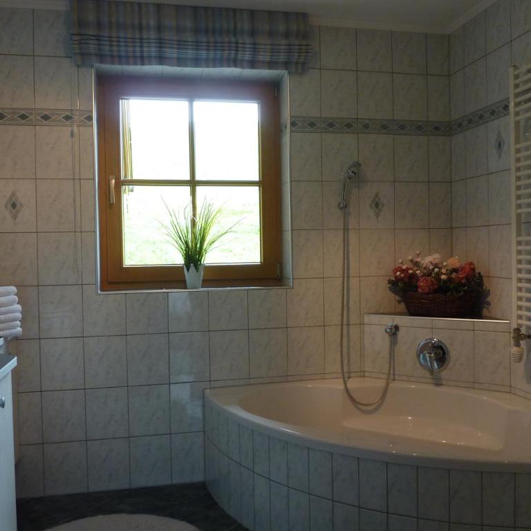 Tratlhof - Apartment mit Balkon - 9