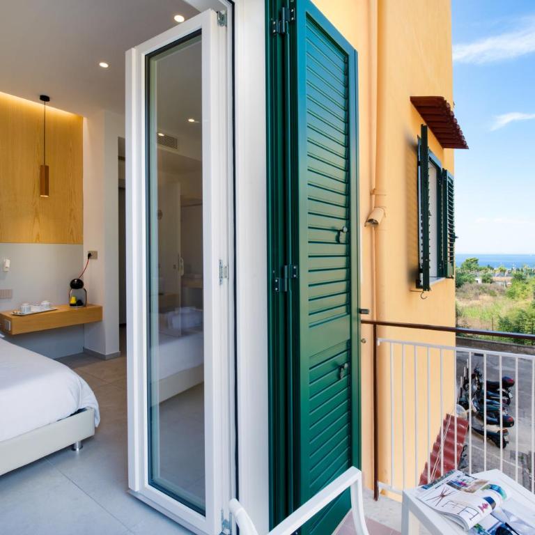 Maison Manfredi Sorrento - Superior Double Room - 8