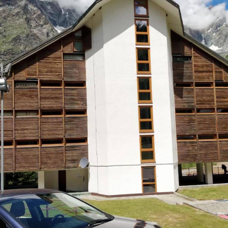 Condominio Alpe Bardonay - Appartamento con 2 Camere da Letto - 2
