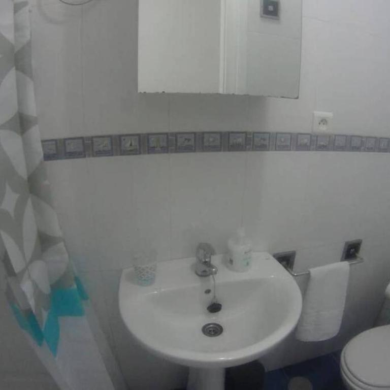 CITY CENTER BIG APARTMENT-FAMILY & FRIENDS-5 Beds - Apartment - 21