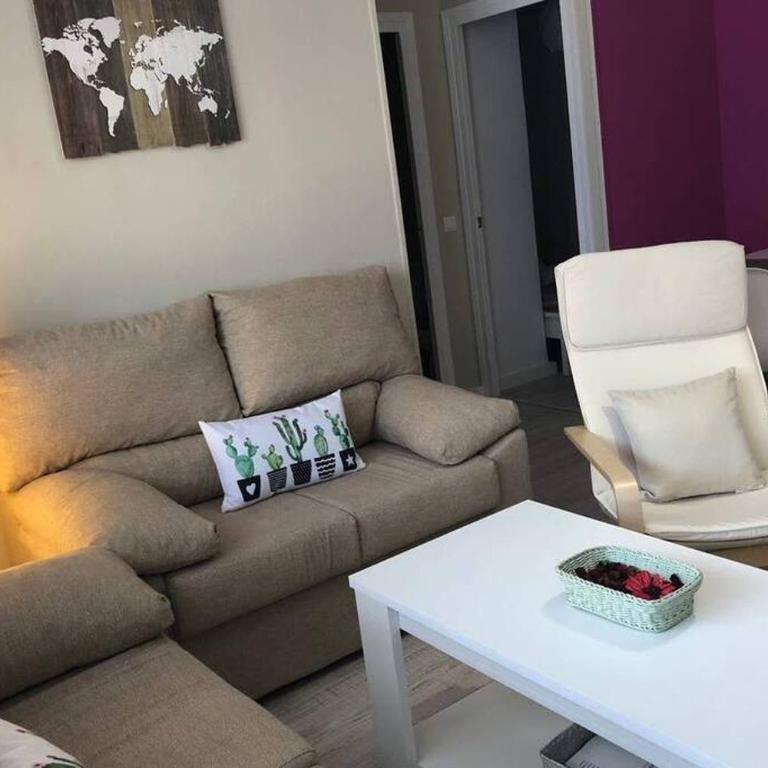 CITY CENTER BIG APARTMENT-FAMILY & FRIENDS-5 Beds - Apartment - 6