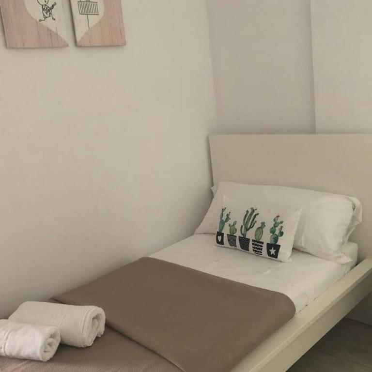 CITY CENTER BIG APARTMENT-FAMILY & FRIENDS-5 Beds - Apartment - 18