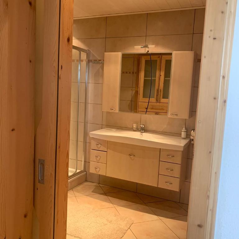 Tischlmühle Appartements & Mehr - Apartment mit 3 Schlafzimmern und Balkon - 9