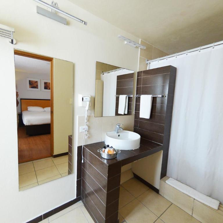 Centro 19 Hotel - Accessible Standard Room - 1