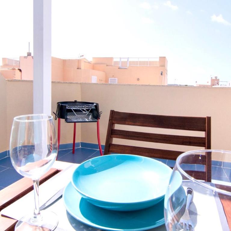 Red Surf Home - Apartment with Terrace - 24