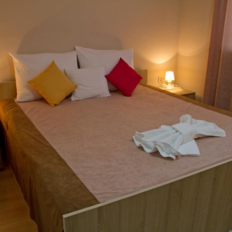 Garni Hotel Tri O - Double Room - 5