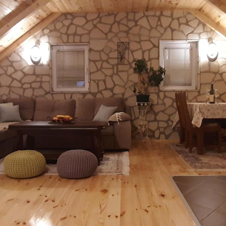 House Sandra - Two-Bedroom House with Mountain View - 10