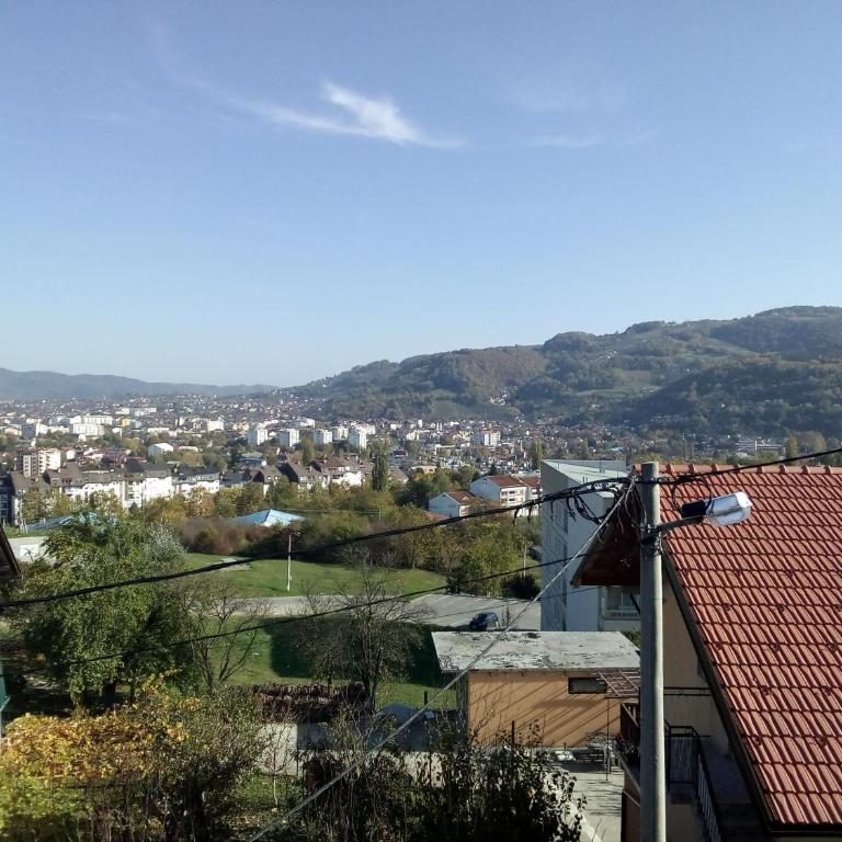 Apartmani "Babići" - Deluks Dvokrevetna Soba sa Bračnim Krevetom/Zasebnim Krevetima i Pogledom na Grad - 2