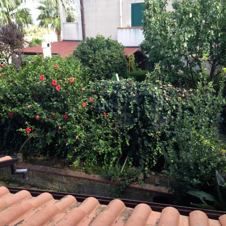 B&B Villa Di Giorgi - Double or Twin Room with Garden View - 3